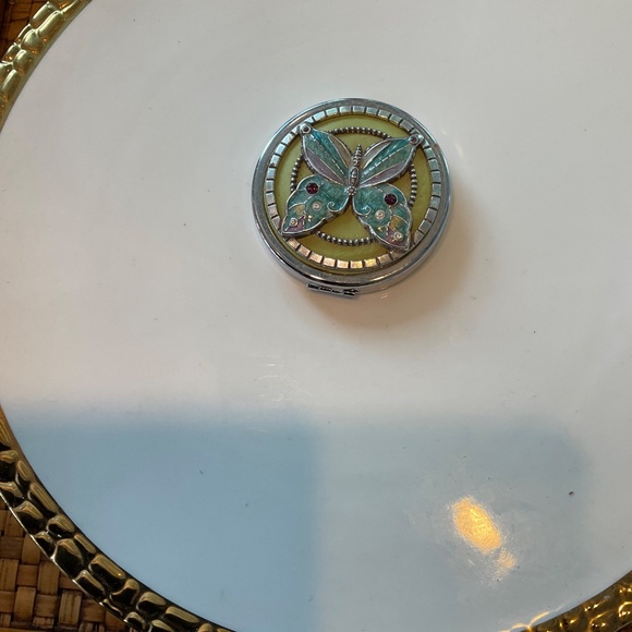 Lovely BRIGHTON Jeweled Butterfly Compact Mirror - Picture 2 of 7